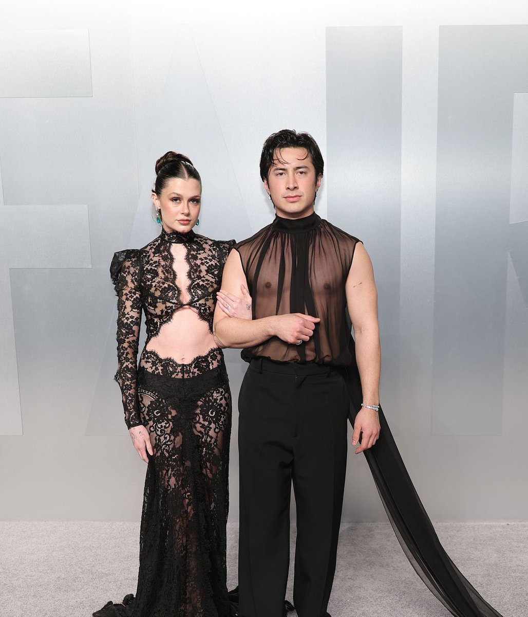 frances 🏒 tweet media