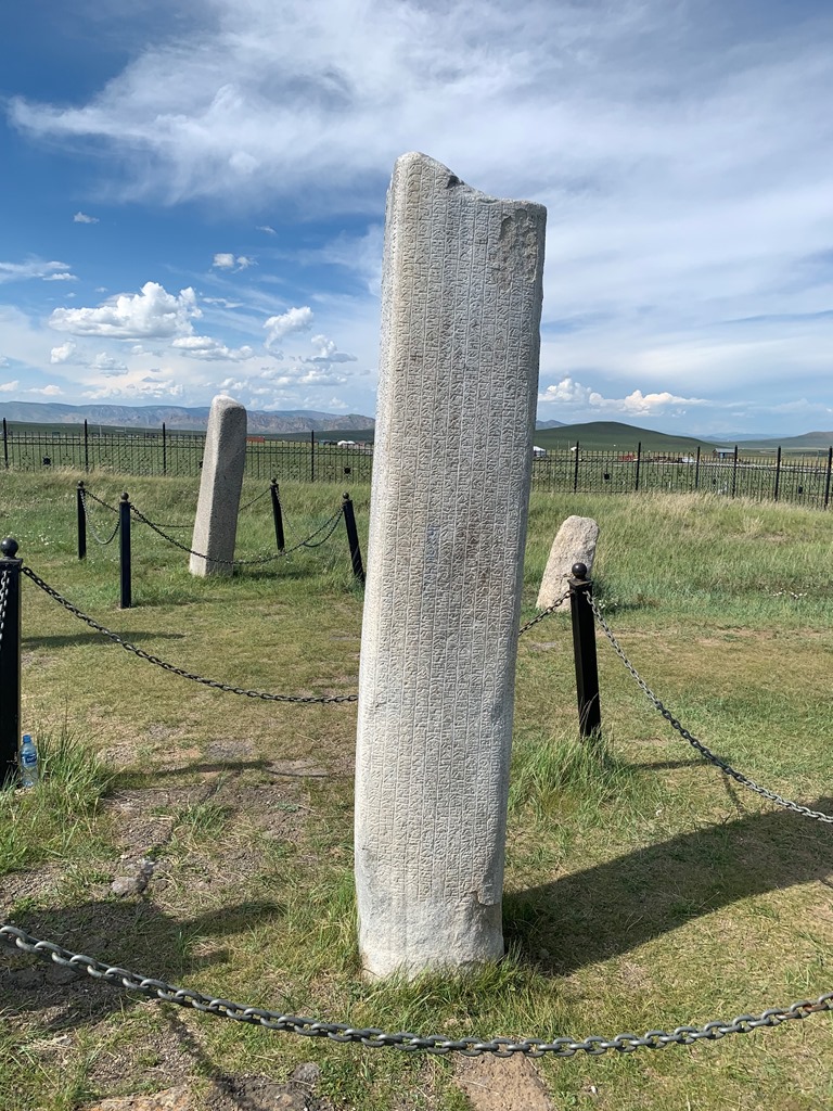 proferhanaydin's tweet photo. Türk halkı yaratılalı, Türk kağanı tahta çıkalı Şandong kentine, okyanusa ulaşan olmamış. Kağanıma arz edip sefer ettirdim. Orduyu Şandong kentine ve okyanusa kadar ulaştırdım. 23 kenti ele geçirdi. Akıllarını başlarından alıp ortalık yerde yatar hâle geldiler.
Tonyukuk
#Tonyukuk https://t.co/vHilfCzkOm