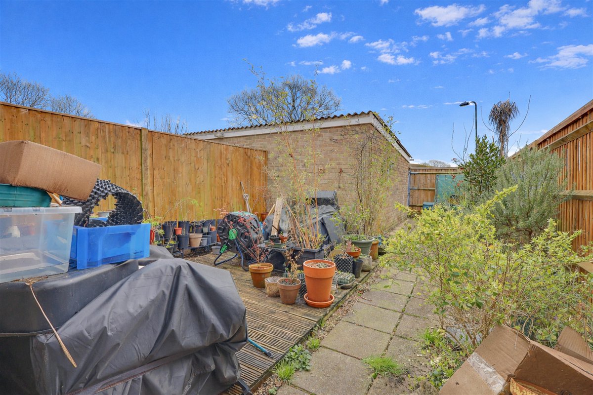 Field Palmer Estate Agents tweet media