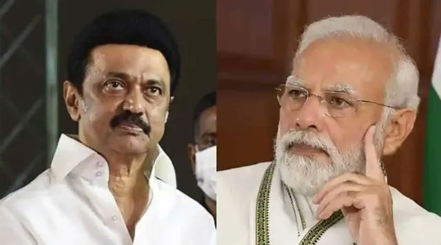 viduthalaikr's tweet photo. இந்தியாவில் 3600 அய்.ஏ.எஸ் அதிகாரிகளில் 2750 பேர் பார்ப்பனர்கள் ; திட்டமிட்டு தேர்ச்சி பெற்ற பிற்படுத்தப்பட்ட  அய்.ஏ.எஸ் அதிகாரிகளை பதவி ஏற்க விடாமல் குறுக்கு வழியில் சதி செய்து தடுத்து நிறுத்தி வைத்திருந்தது மோடி ஆட்சி.

இந்த முறைகேடான சதியை எதிர்த்து 10-ஆண்டு காலமாக சட்டப் போராட்டம் நடத்தி உச்ச நீதிமன்றத்தின் தீர்ப்பு வழியாக கடந்த மார்ச் 12 தங்களுக்கான நீதியை பெற்றிருக்கிறார்கள் 60 பிற்படுத்தப்பட்ட சமுதாய மாணவர்கள்.

உச்ச நீதிமன்றத்தின் நீதிபதிகள் பி.எஸ் நரசிம்மா மற்றும் ஆர்.மகாதேவன் அடங்கிய அமர்வு ஒன்றிய ஆட்சியின் சமூக நீதி துரோகத்தை தகர்த்து. இந்த மாணவர்களின் வாழ்க்கையில் ஒளியேற்றியிருக்கிறது.
அதிர்ச்சியூட்டுகிறது மோடி ஆட்சியின் இந்த துரோகம். 

1992-ஆம் ஆண்டு இந்திரா சஹானி என்ற வழக்கில் உச்சநீதிமன்றம் பிற்படுத்தப்பட்டோரை கிரிமி லேயர் என்ற பொருளாதார வரம்புக்குள் கொண்டு வந்து இட ஒதுக்கீட்டு உரிமைகளை முடக்கியது.

இதன் காரணமாக அரசு ஊழியர்களை பெற்றோர்களாகக் கொண்ட பிற்படுத்தப்பட்ட மாணவர்கள் இட ஒதுக்கீட்டில் இருந்து ஒதுக்கப்பட்டார்கள். பெற்றோர்கள் பெரும் அரசு ஊதியத்தை ஆண்டு வருமானத்தில் இணைத்து ரூ 8 லட்சத்திற்கு மேல் வருவாய் வருகிறது என்று காரணம் கூறி பணி நியமனங்கள் மறுக்கப்பட்டன.

உண்மையில் 1993-ஆம் ஆண்டிலேயே காங்கிரஸ் ஆட்சியில் கிரீமிலேயருக்கு அரசு ஆணை மூலம் ஒரு விளக்கம் தரப்பட்டது; அதாவது பெற்றோர்கள் பெரும் மாத ஊதியமும் விவசாயத்தில் வரும் வருமானமும்  பொருளாதார வரம்புக்குள் கொண்டுவரக் கூடாது என்று தெளிவாகக் கூறியது அந்த அரசாணை.

அந்த அரசாணையை குப்பைத் தொட்டியில் வீசிவிட்டு பெற்றோர்கள் வருமானத்தையும்  முறைகேடாக சேர்த்துக் கொண்டது மோடி ஆட்சி.
இந்த முறைக்கேட்டை எதிர்த்து பாதிக்கப்பட்ட 60 பேரும் அரசு தீர்ப்பாயம் மற்றும் தமிழ்நாடு, டெல்லி, கேரளா உயர் நீதிமன்றங்களில் வழக்கு தொடர்ந்தார்கள்.

தீர்ப்புகள் மாணவர்களுக்கு சாதகமாகவும் ஒன்றிய ஆட்சிக்கு எதிராகவும் வந்தன. ஆனாலும் ஒன்றிய ஆட்சியின் பிடிவாதம் தளரவில்லை; உச்ச நீதிமன்றத்திற்கு மேல் முறையீடு செய்தது. 

மோடி ஆட்சியின் சமூக நீதி அமைச்சகம் பெற்றோர்கள் ஊதியத்தையும் கட்டாயம் சேர்க்க வேண்டும்; இந்த மாணவர்களுக்கு பணி நியமனம் செய்யவே கூடாது என்று மனுதர்ம பார்வையில் பிடிவாதம் பிடித்தது.

இப்போது உச்ச நீதிமன்றம் மோடி ஆட்சியின் பார்ப்பனிய மனுதர்மத்தின் மண்டையில் அடித்து இந்த மாணவர்களுக்கு பெற்றோர்கள் வருமானத்திலிருந்து விதிவிலக்கு தந்து பணி நியமனம் செய்ய வேண்டும் என்று தீர்ப்பளித்து இருக்கிறது.

நீதிமன்றம் தனது தீர்ப்பில் ஒரு அதிர்ச்சியான தகவலை பதிவு செய்திருக்கிறது. 2004 ஆம் ஆண்டு வாஜ்பாய் பிரதமராக இருந்தபோது ஒன்றிய அரசின் சார்பில் கடிதம் ஒன்று வெளிவந்தது. அந்த கடிதம் ஏற்கனவே அரசியல் சட்டப்படி வெளியிட்ட அரசு ஆணைக்கு எதிராக பெற்றோர்கள் வருமானத்தையும்  சேர்க்க வேண்டும் என்று கூறியது. 

அரசு ஆணையை குப்பைத் தொட்டியில் வீசியது இந்த கடிதம். கடிதத்தை யார் எழுதியது என்ற கேள்விக்கு விடை கிடைக்கவில்லை ; எந்தத் துறையில் இருந்து வந்தது என்பது தெரியவில்லை.

ஏதோ ஒரு உயர்மட்ட "மனு தர்ம புத்திரன் "கடிதத்தை வெளியிட்டு அதன் வழியாக ஏராளமான பிற்படுத்தப்பட்ட மக்களின் வேலை வாய்ப்புகளை 20 ஆண்டுகளுக்கு மேலாக தடுத்து நிறுத்தி வைத்திருக்கிறான்.

 மோடி ஆட்சி இந்த சதிக்கு உடந்தையாக நின்று பிற்படுத்தப்பட்ட மக்களின் முதுகில் குத்தி வந்திருக்கிறது.
 
இதே போல் தான் இட ஒதுக்கீடு கொள்கையால் தனக்கு மருத்துவக் கல்லூரியில் இடம் கிடைக்கவில்லை என்று 1951 நீதிமன்றத்தில் வழக்கு தொடர்ந்த செண்பகம் துரைராஜ் என்ற பார்ப்பன மாணவி மருத்துவக் கல்லூரிக்கு மனுவே போடவில்லை என்ற உண்மை உச்ச நீதிமன்றத்தில் அம்பலமானது.

சமூக நீதியை குழி தோண்டி புதைத்து விட்டு தமிழ்நாட்டில் அதிகாரத்தை கைப்பற்ற வருகிறது மோடியின் பாஜக.
அதே நேரத்தில் தமிழ்நாட்டில் அய்.ஏ.எஸ் அதிகாரிகள் தேர்வு குறைந்து வருவதை கவனத்தில் கொண்டு "நான் முதல்வன்" திட்டத்தின் வழியாக  நிதிஉதவி; உண்டு உறைவிடம் வாய்ப்புகளை வழங்கி இந்த ஆண்டு தமிழ்நாட்டைச் சேர்ந்த 56 ஒடுக்கப்பட்ட சமூகத்தைச் சார்ந்த மாணவர்களை திராவிட மாடல் ஆட்சி அய்.ஏ.எஸ் அதிகாரிகளாக பதவியில் அமர வைத்திருக்கிறது.

எனவேதான் இந்த தேர்தல் டெல்லிக்கும் தமிழ்நாட்டுக்கும் நடக்கும் உரிமைப் போராட்ட களம் என்கிறார் தமிழ்நாடு முதல்வர் மு.க ஸ்டாலின்.

விடுதலை இராசேந்திரன் 
16.03.2026

@arivalayam 
@DMKITwing 
@KanimozhiDMK 
@Udhaystalin 
@Manothangaraj