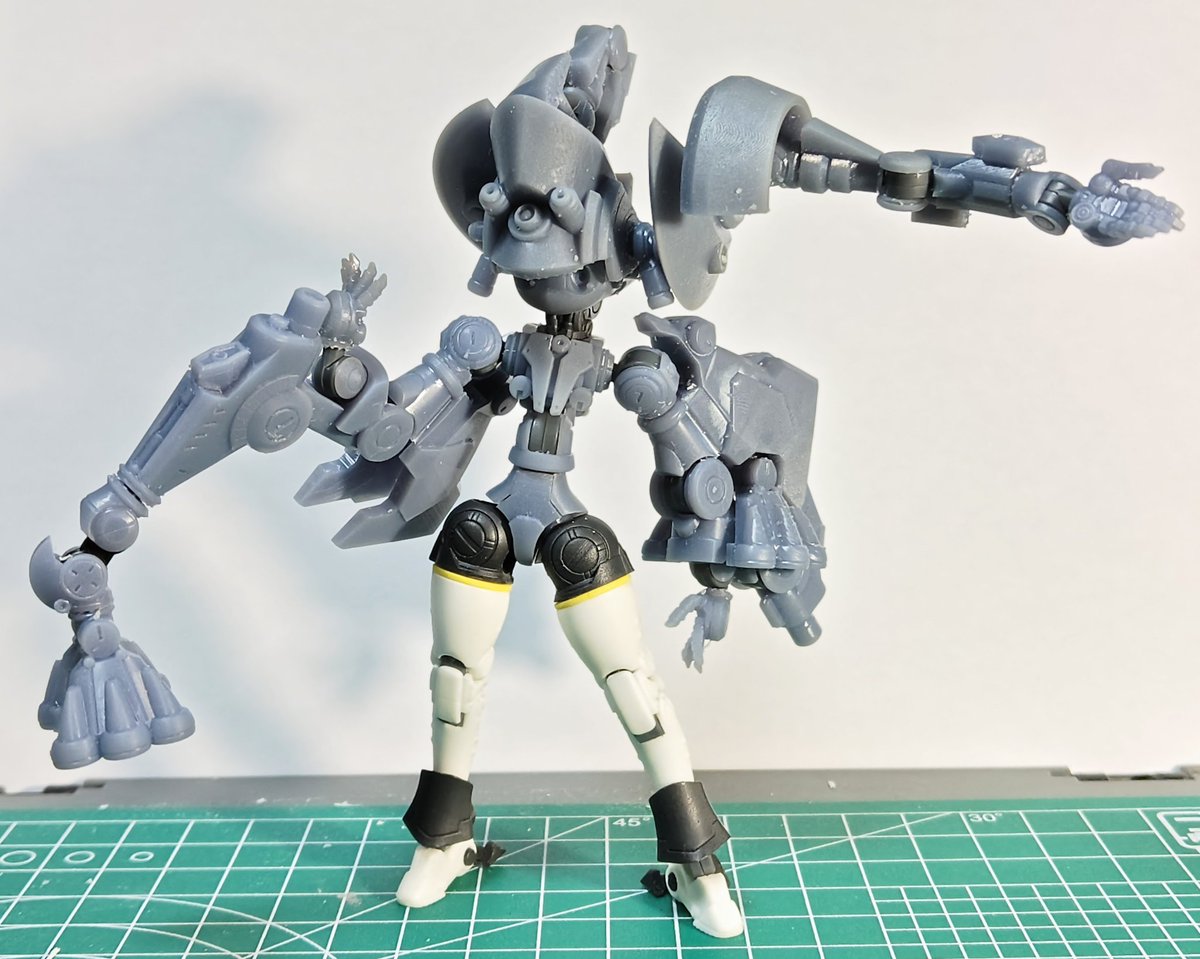 medichdrain's tweet photo. 久しぶりにオリロボ製作を始めました https://t.co/RYPrAu15U4