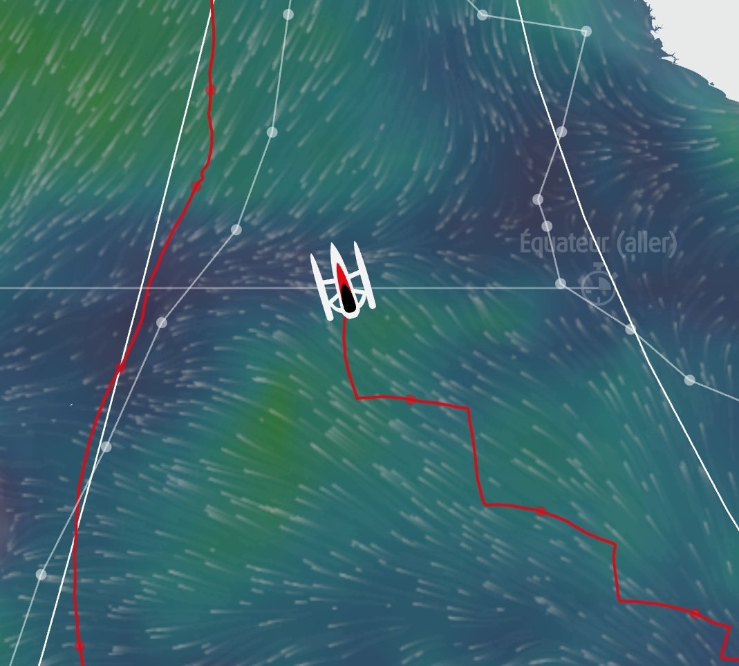 UltimBoat's tweet image. #Ultime #Ultim #TourduMondeàlEnvers 

Le trimaran MACSF et son skipper Guirec Soudée sont de retour dans l'hémisphère Nord apres avoir franchi l'équateur en 82 j 23 h 20 min 49 sec.