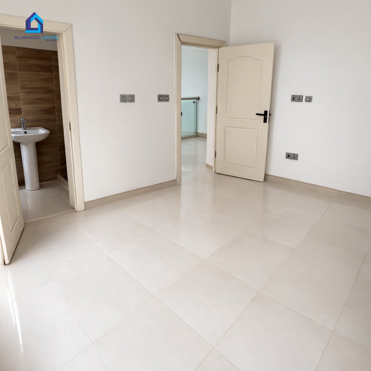 bluemoolltd's tweet image. Perfect for homeowners or investors seeking a well-located property in a secure and serene estate.

Swipe through to see the full property.

Send a DM to request more information or book a viewing.
#ibejuproperties #realestatedeveloper #firsttimehomeowner #lagosrealestate