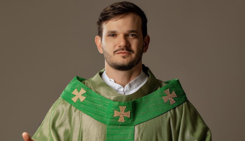 poptime's tweet photo. Padre de Instagram comenta em post de Milena soltando pum na frente do Jonas:

'Bendita a paciência, pq se fosse eu acho que perderia minha salvação!' https://t.co/DCo4xVGZfL