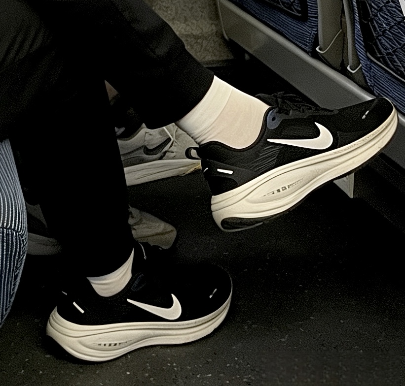 sweatySocksWorship tweet media