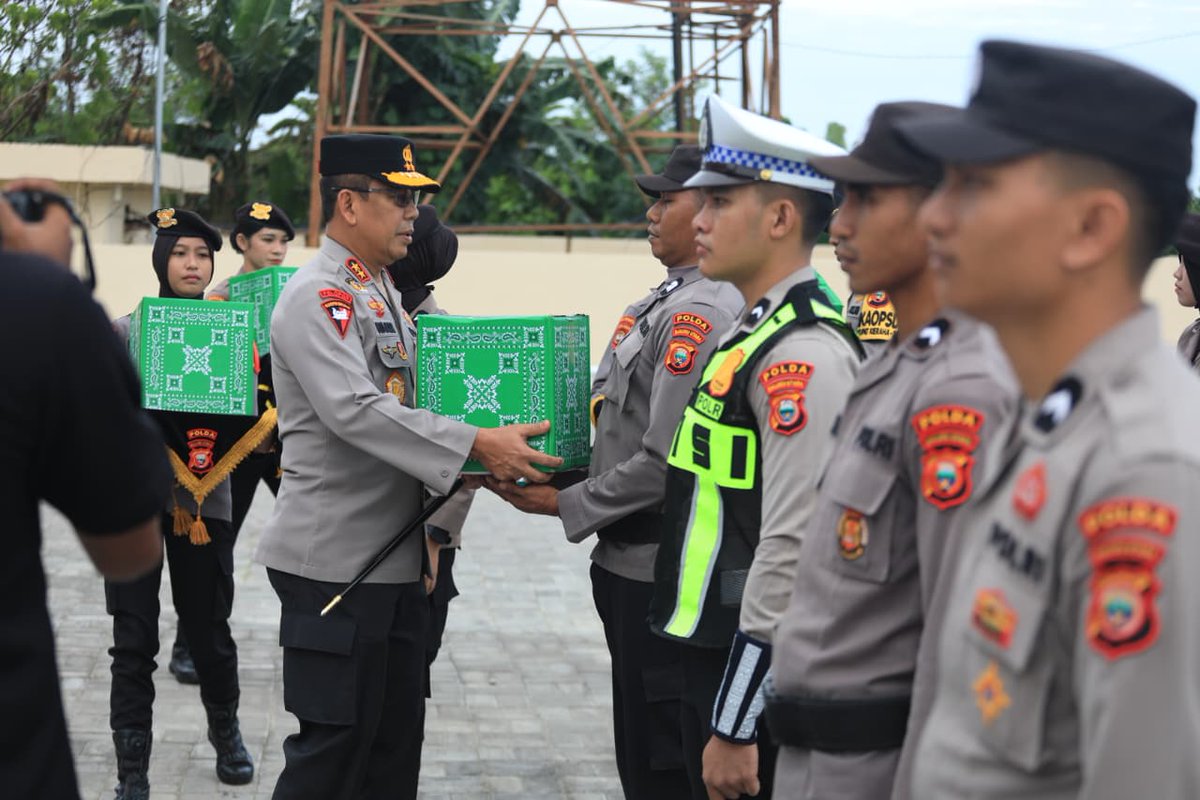 Irjen Pol. Drs. Waris Agono., M.Si tweet media