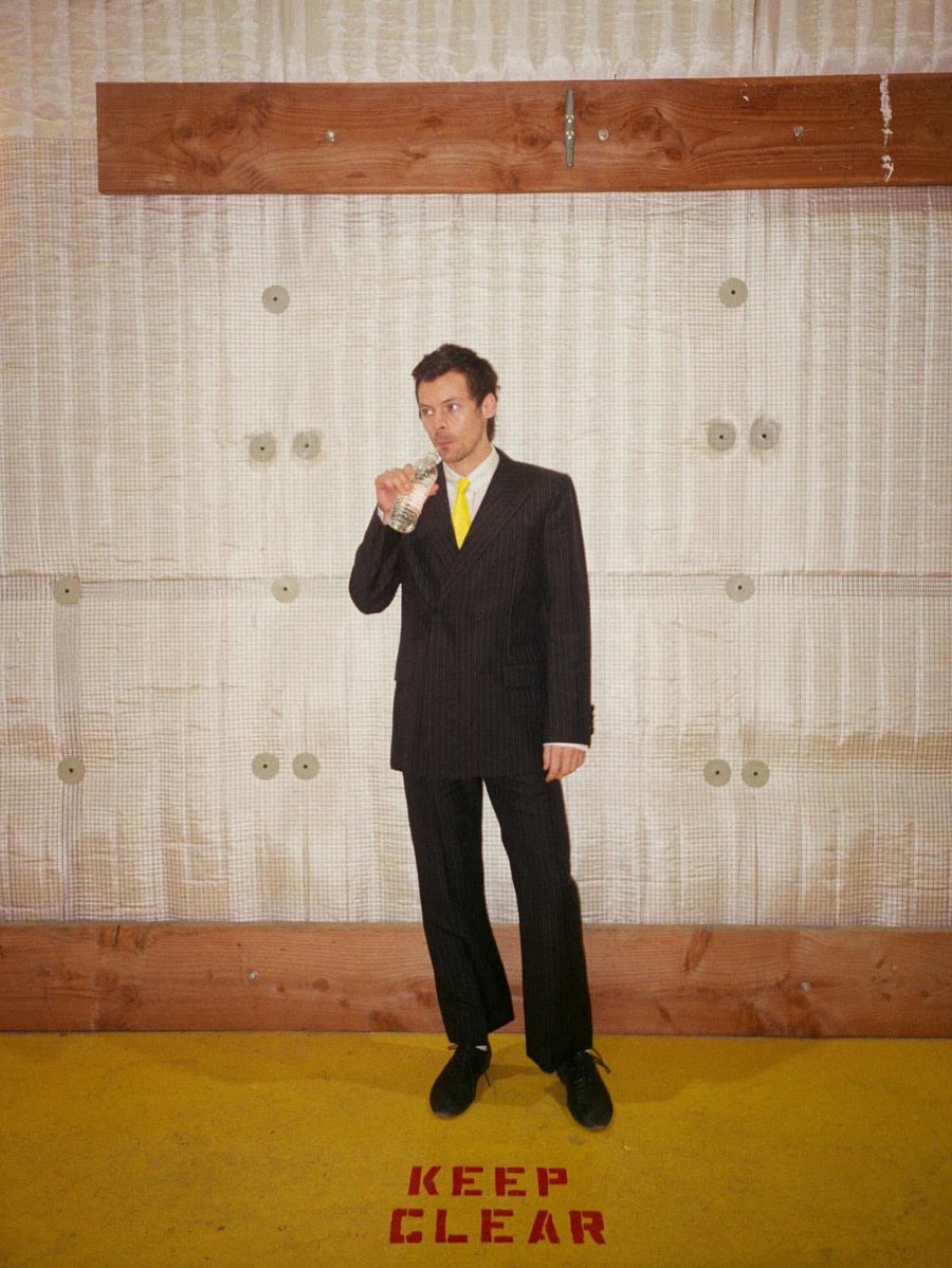 Harry on set of the American Girls music video!

📸 Stella Blackmon