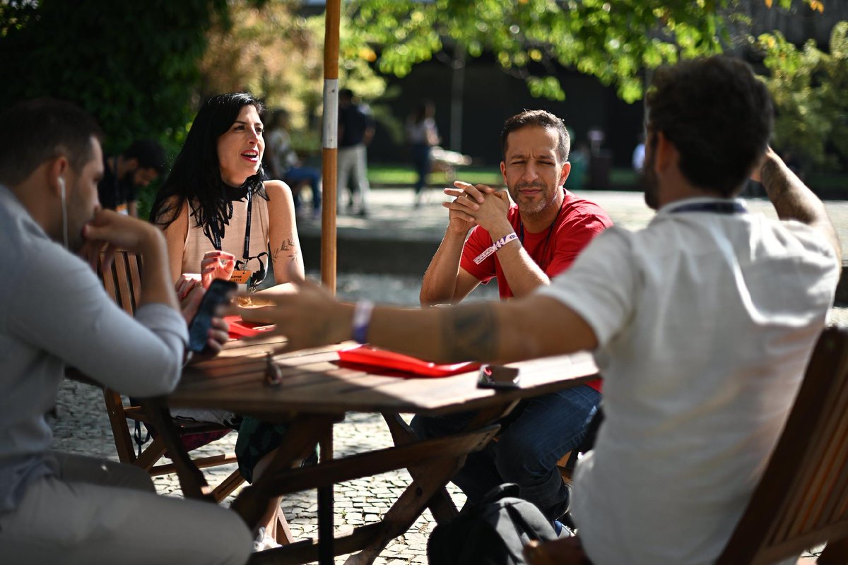 Web Summit tweet media