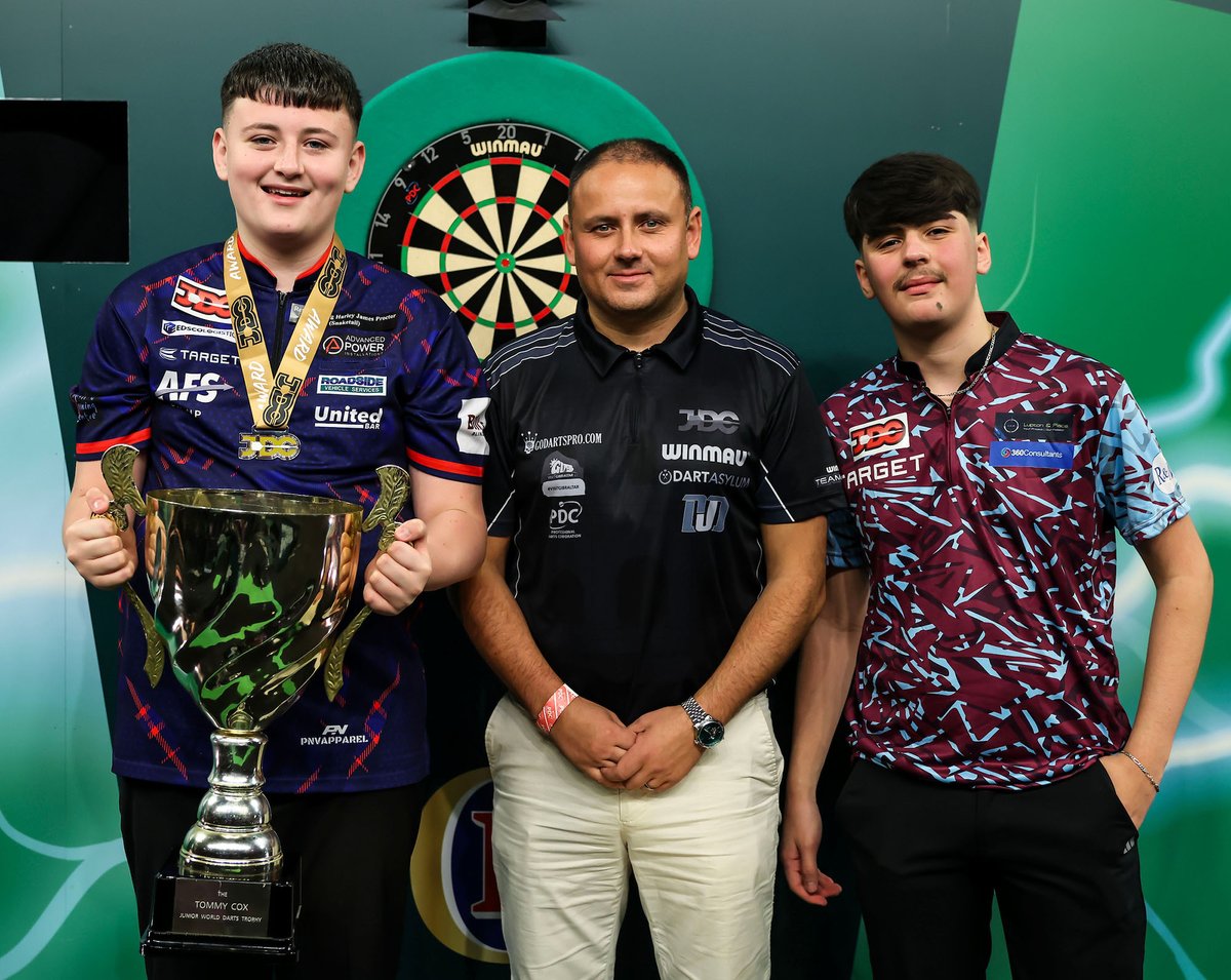 PDC Darts tweet media