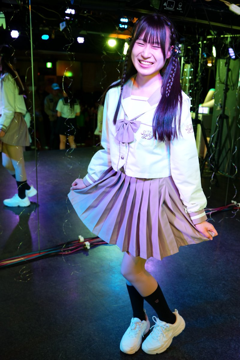 ipushiru's tweet photo. 2026年3月15日 Rowanberry SPRING LIVE
そよちゃん
デビューからまだ 半年ほど。
第一印象は 控えめでおとなしい人。
話してみると、よく笑う
頭が良くて話しやすい
とっても素敵な女性
隠れがちだけど 歌うま。
特に高音でのハモリは光るセンスを感じた。
#ロワベリに写真
#歌うま
#Sweet19 https://t.co/BVUAWGQekS