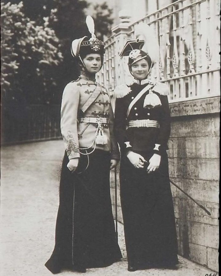 WikiVictorian tweet media