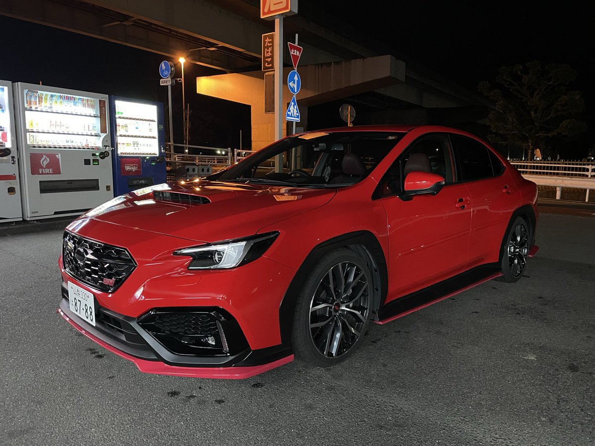 95Daisuke67's tweet photo. 仕事終わりの洗車終わり後の休憩🚗 もう3年半所有してるけどいつ見てもS4カッケェな https://t.co/T2XUTxuimJ