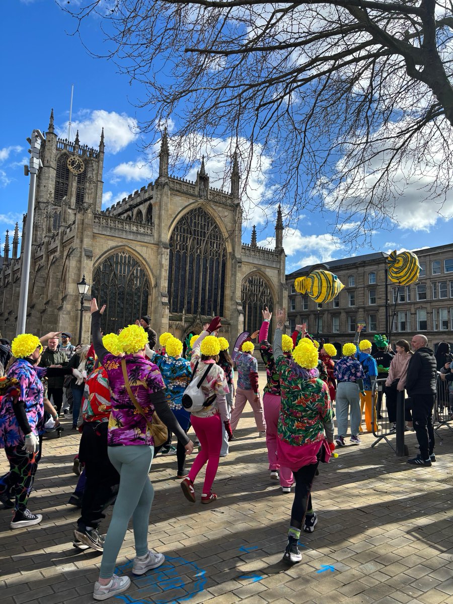 HullMinster's tweet photo. One City Hull
What a great day we had. Thank you #HullCityCouncil for commissioning #BacktoOurs to put on such a great show. We were pleased to be a part of it.
#RelicofMirchwood #Eternal Ensemble #HullVisualChoir #Eclecticorchestra
#UkraineChoir #HullGirlsSkate #ActiveSports https://t.co/3a2UGDhmBh