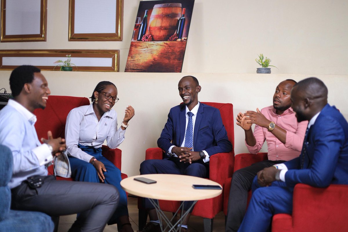 kwiocwiny71795's tweet image. Discussing about the EAC 15th Ordinary Head of State Summit that was held in Arusha, Tanzania while linking it up with other debates within EAC Member States.
#EACSummit #DiplomaticRelations