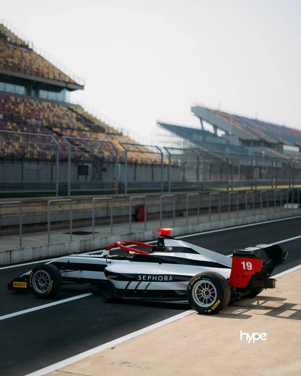 HypeMY's tweet image. #Sephora has announced a partnership with #F1Academy, the women’s racing championship founded by #FormulaOne Group, as the official beauty retail partner of the series. The collaboration reflects the shared ambition of both organisations to elevate and support female drivers in