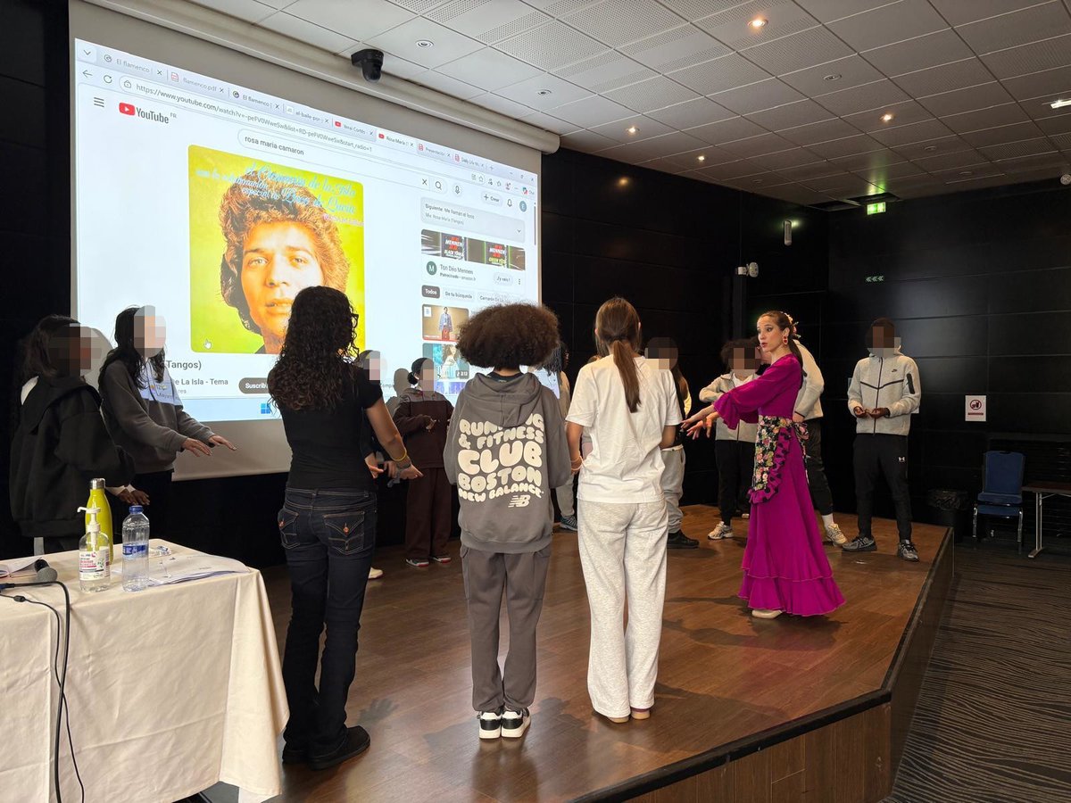 proviseur du lycee Auffray tweet media