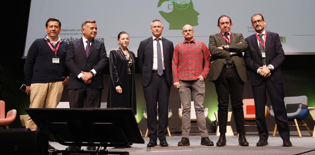 Alfonso Ríos tweet media