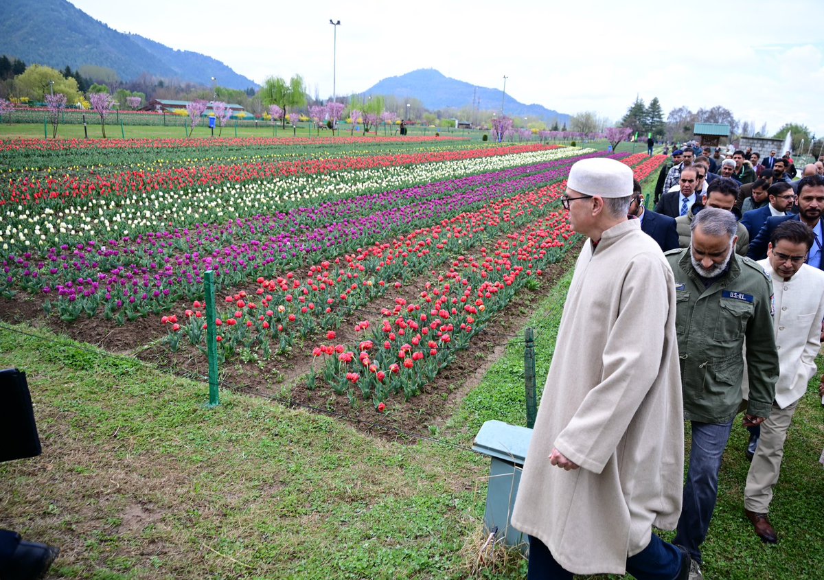 Chief Minister today inaugurated Tulip Show–2026 at the Tulip Garden, Srinagar and took a tour of the garden. This year, around 18 lakh tulips of over 70 varieties, along-with nearly one lakh other bulbous flowers including daffodils, hyacinths and narcissus, have been planted,