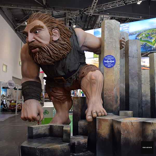 lorraineelizab6's tweet image. The Giant's Causeway, north Co. Antrim, is made of 40,000 basalt stones. Result of a volcanic fissure eruption? But we all know Fionn mac Cumhaill made it to go visit Scotland, though he changed his mind when he heard about Scottish giant, Benandonner! #rocks #MythologyMonday 🪨