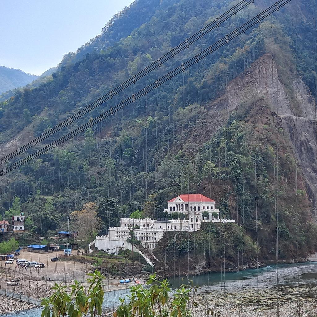 भर्खर यता पुएर फर्किओ