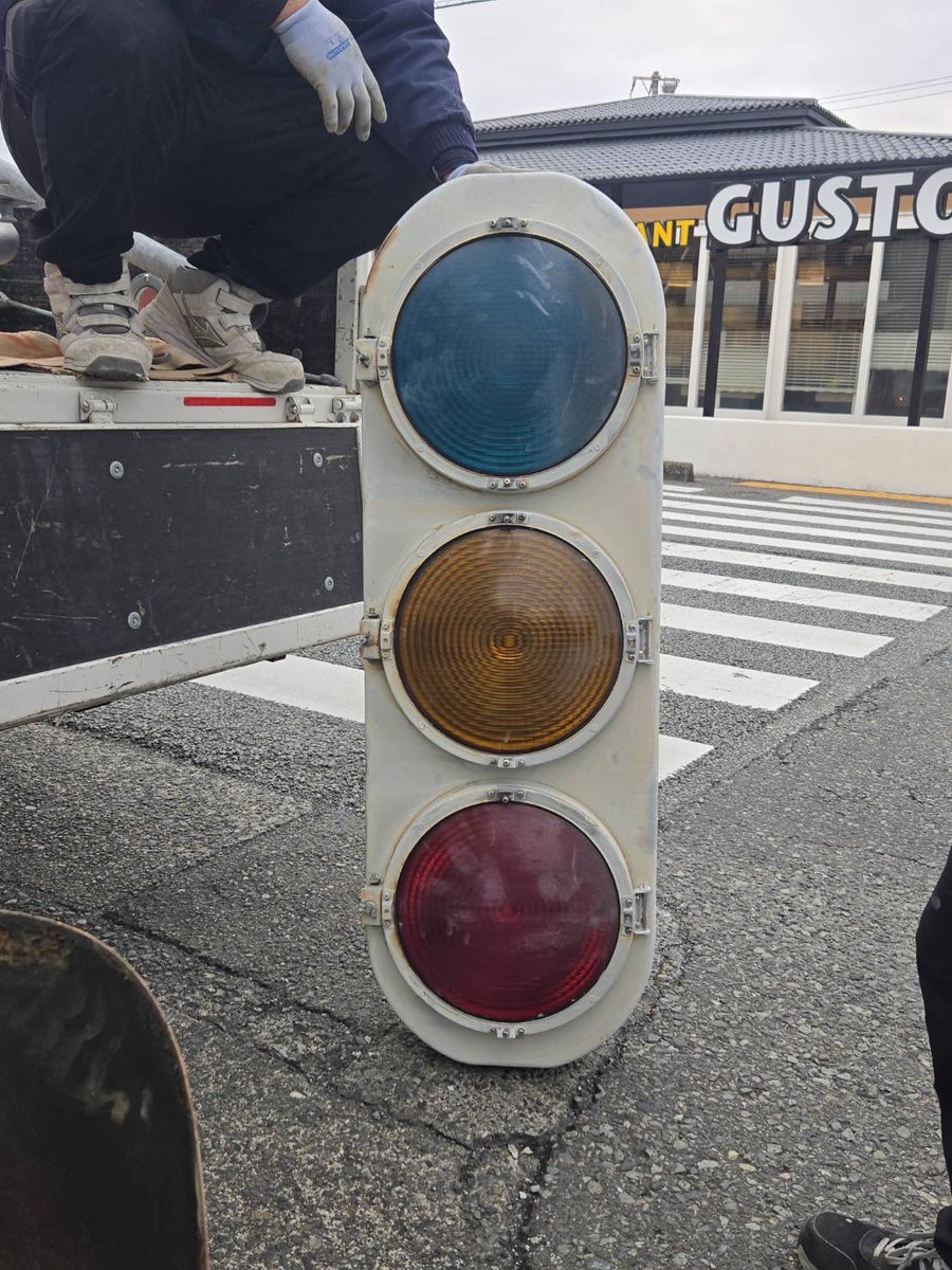 静岡信号 tweet media