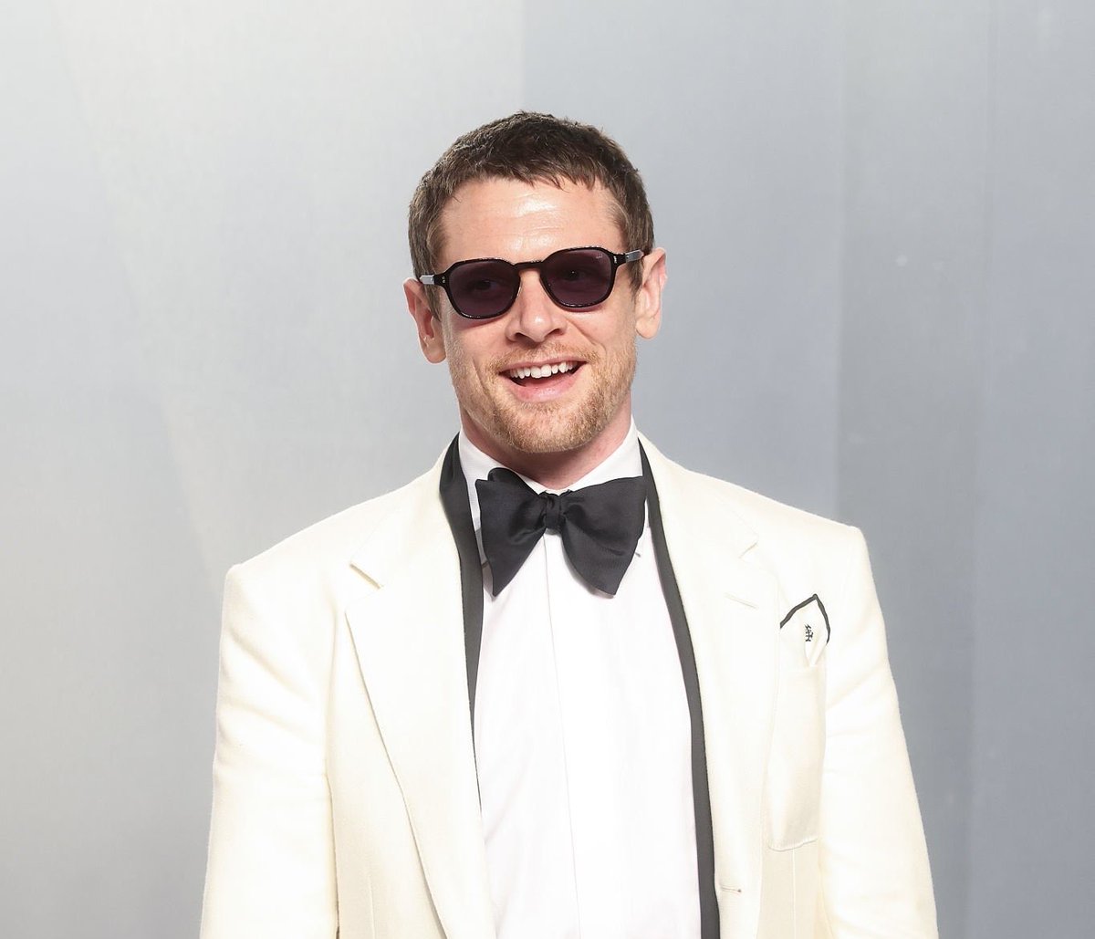 jack o’connell’s left pinky tweet media