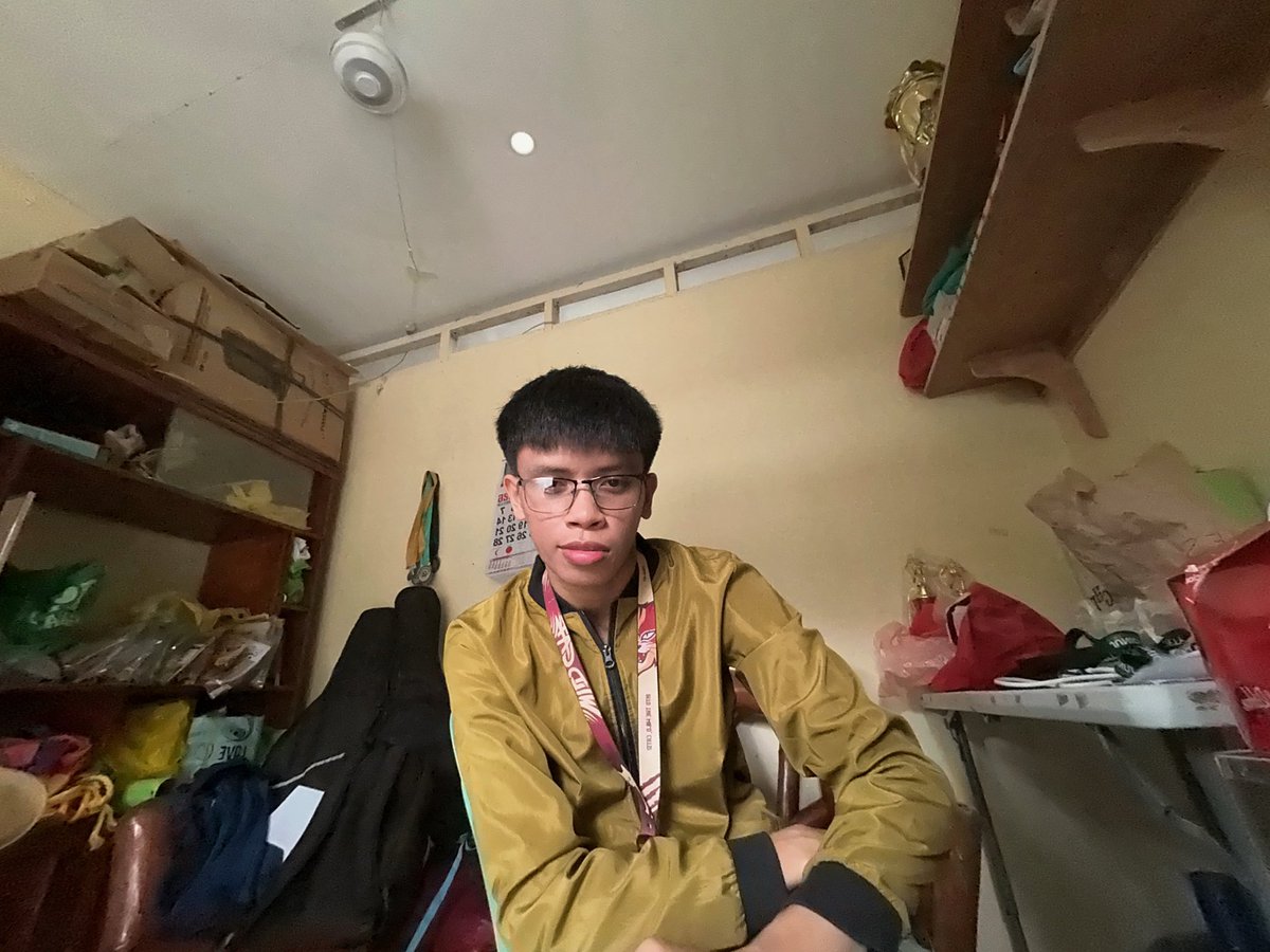 selenobaby tweet media