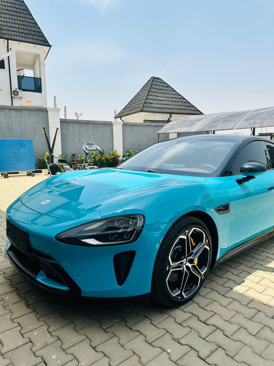 𝔸b𝕒𝕫𝕫 tweet media