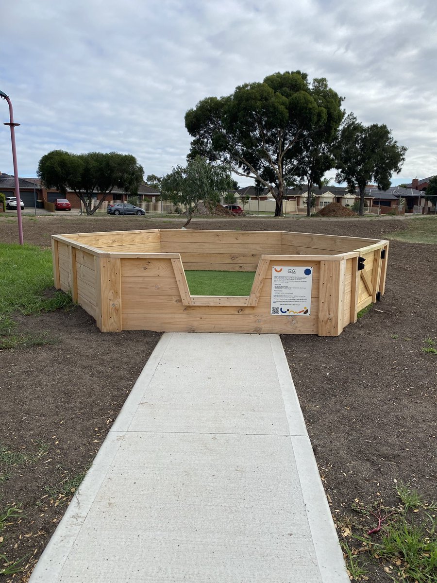 MonmiaPS tweet media