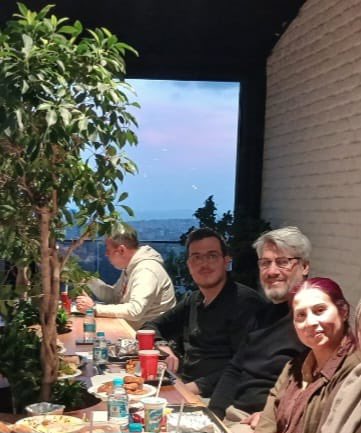 haneidergi's tweet photo. Ramazan’da bir araya gelen insanlar sadece sofrayı değil, kalplerini de paylaşırlar.🌙 Ramazan’ın bereketini paylaşmak için iftar soframızda buluştuk. 

Katılım sağlayanlara teşekkür ederiz.🌸

#hanedergi #ramazan #iftar #bulusma #etkinlik #gunaydin #pazartesi #istanbul https://t.co/wdOzsqrTw0