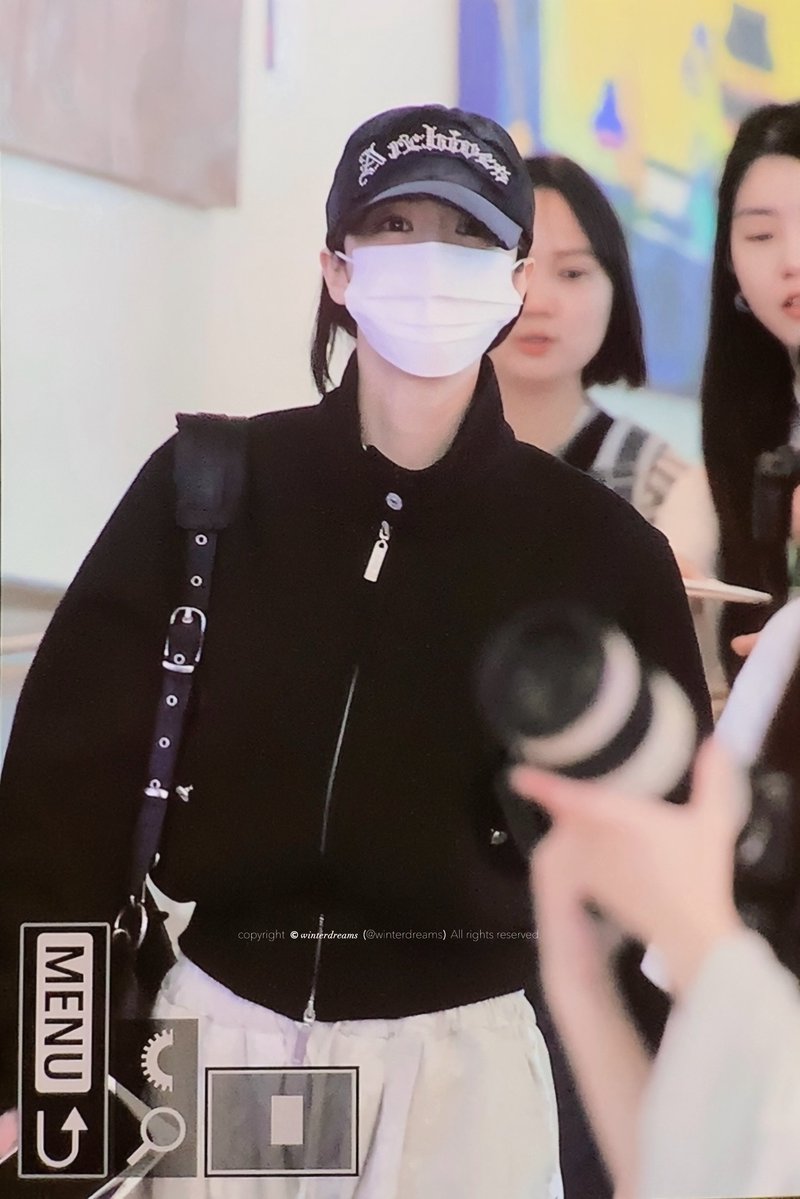 ๐๐ถ๐ป๐๐ฒ๐ฟ ๐ฑ๐ฟ๐ฒ๐ฎ๐บ๐ tweet media