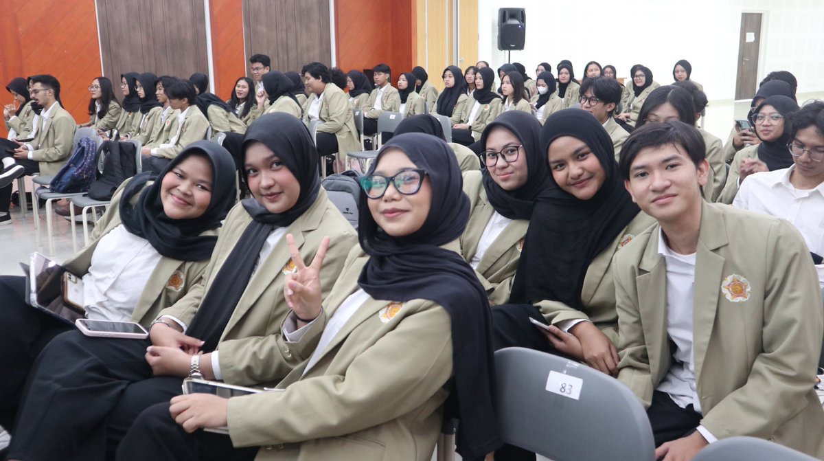 Hah keliatan akur bgt