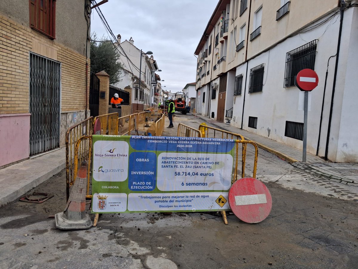 Aguasvira's tweet photo. Con cargo al Plan de Inversiones de Mejora de Infraestructuras Hidráulicas que promueven el CVSE y Aguasvira con la colaboración del Ayuntamiento de #SantaFe, finalizan las obras de renovación de la red de abastecimiento.📍Camino de Santa Fe (El Jau)

Inversión 58.714,04 euros https://t.co/y3v2OhhwZW