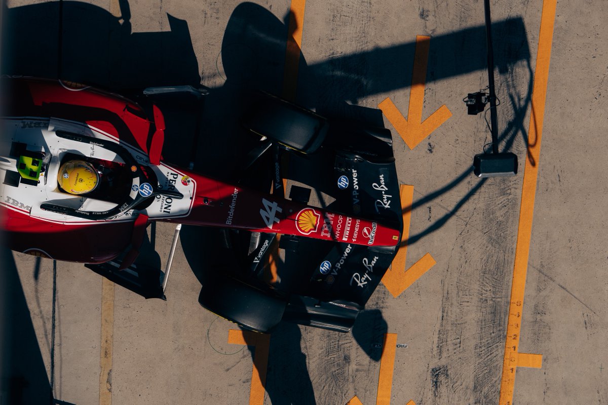 vantagemarkets's tweet photo. Celebrating the racing spirit in Shanghai as a proud partner of @scuderiaferrari
#VantageXScuderiaFerrariHP #VantageMarkets #SempreForzaFerrari https://t.co/9xcwensWaw