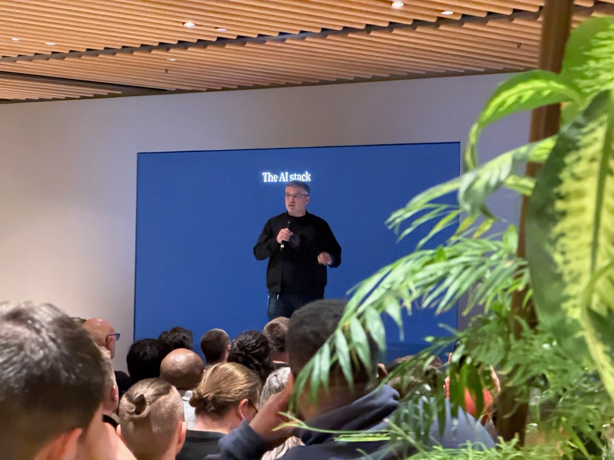 NSLondon tweet media