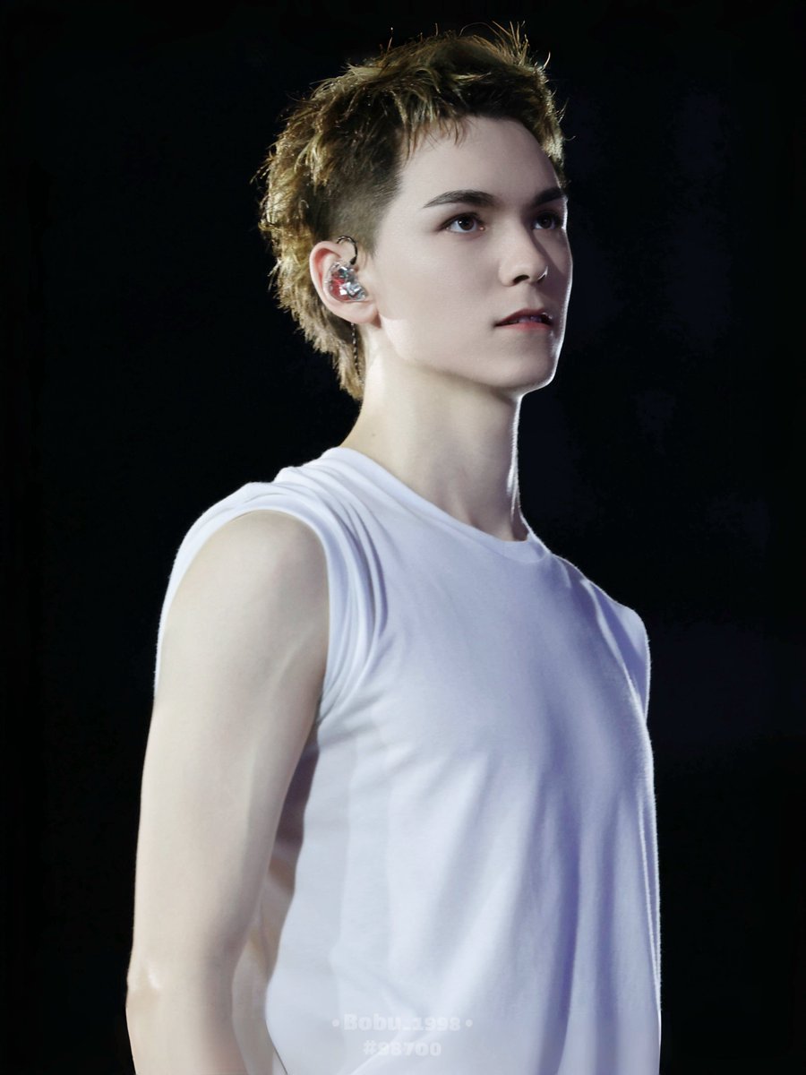 BoBu_1998 tweet media