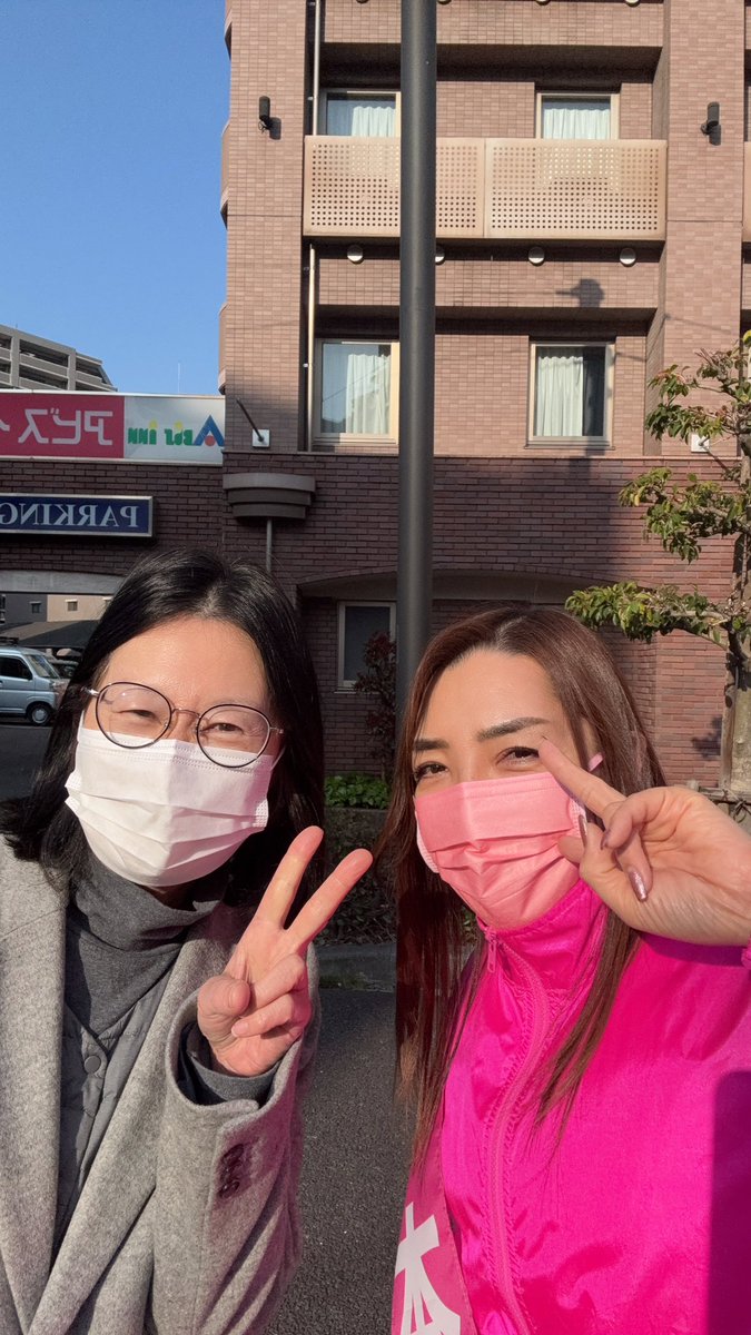 one_ehime's tweet photo. 本日も勝山交差点からのご挨拶😆
#愛媛県松山市
#愛媛県
#松山市
#松山市議会議員
#わたなべひろゆき https://t.co/blCns1pVbD