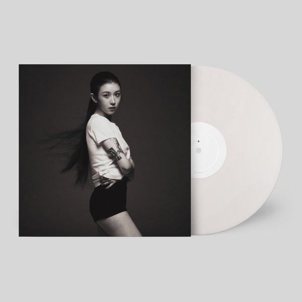 prewithmarry's tweet photo. 백예린 – Flash and Core (3집) LP 공구 양도
💿 가격: 63,xxx / 1장
📦 최소 수량: 5장 이상 모이면 주문 진행
📍 배송: 한국 주소로 수령 후 재배송 ( 배송비 포함)
관심 있으신 분은 DM이나 댓글로 문의 주세요!
#백예린 #백예린LP #백예린앨범 #FlashandCore #YerinBaek #바이닐 https://t.co/pi6owjx3On