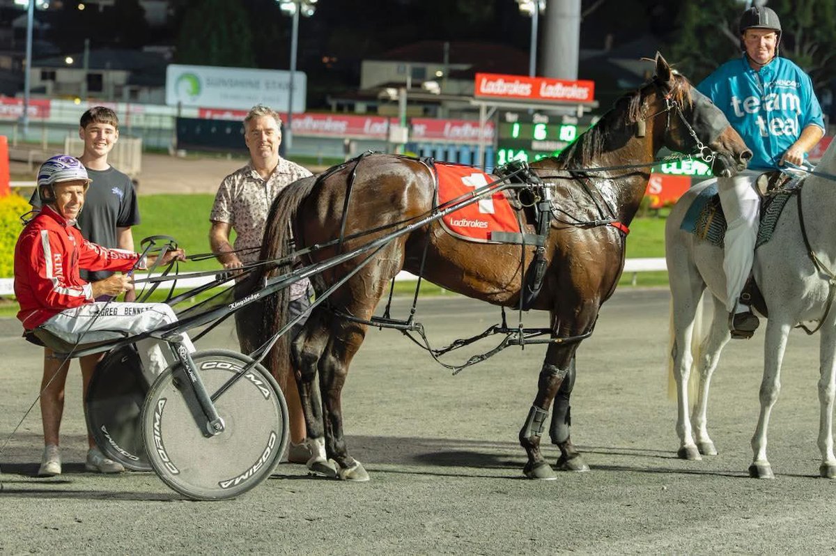 Darren Clayton tweet media