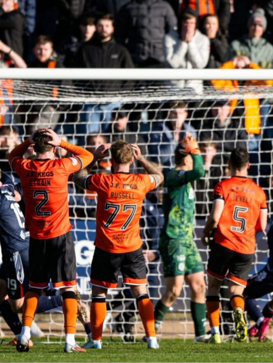 Dundee dafty tweet media