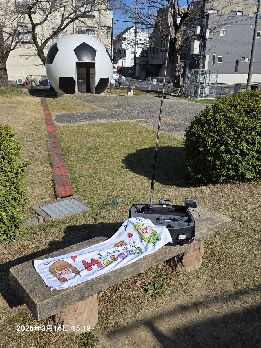 つるさん tweet media