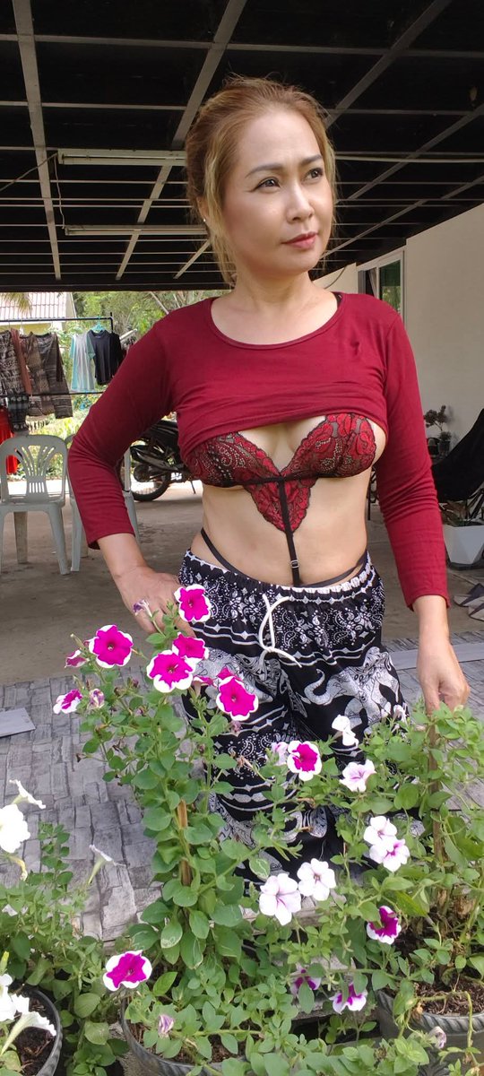 Yuyu19891990's tweet photo. Em máy bay siêu nứng , chắc đang thèm cặc https://t.co/Nc8FssHFO5
