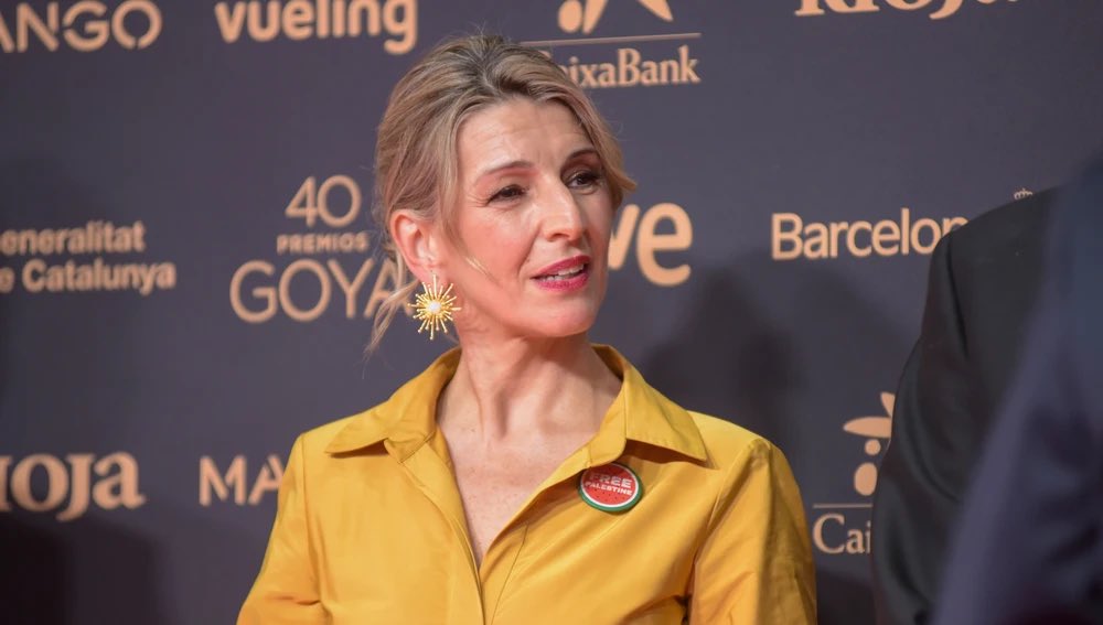 🇪🇸🇺🇸 | Yolanda Díaz se esconde en la entrega de los Oscar ante las críticas recibidas desde España. Tras conocerse el domingo a mediodía que estaba en Estados Unidos para acudir a los premios, la vicepresidente no posó en la alfombra roja.