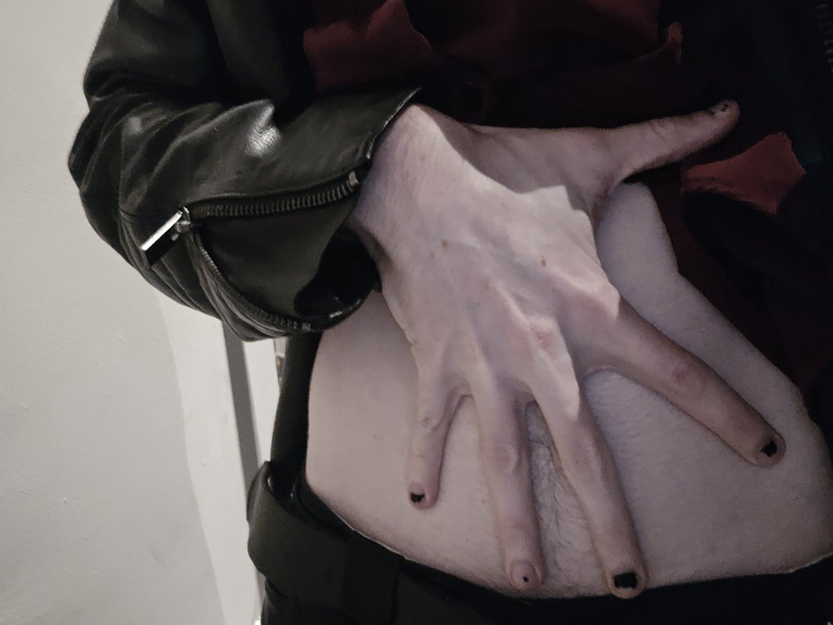 Deadfred8bread tweet media