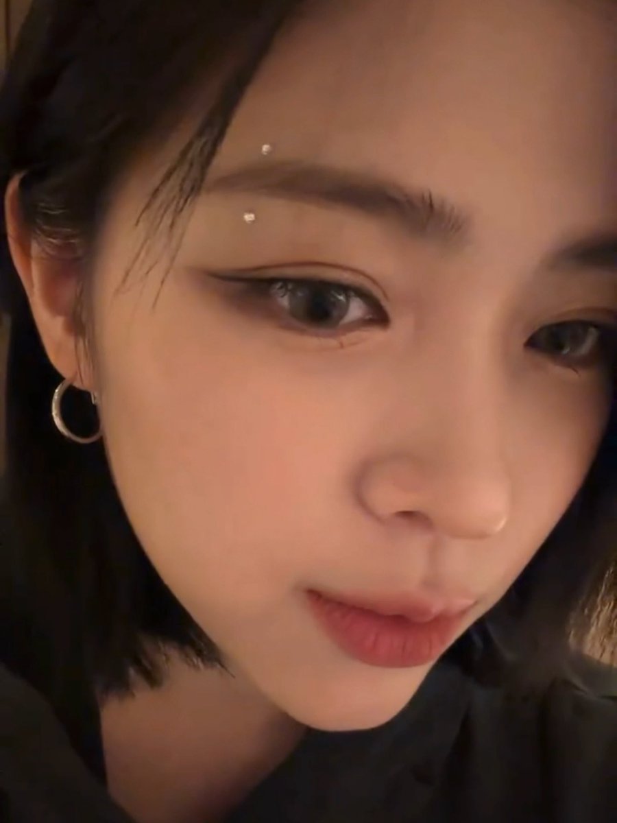 Forever for Ryujin🐱| Actress Shin Ryujin🪼🪒🕵️ tweet media