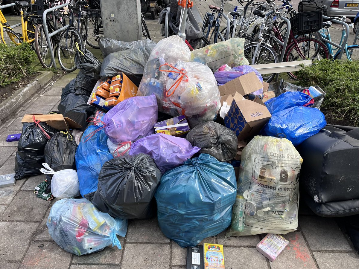 Afvaldumping Hengelo tweet media