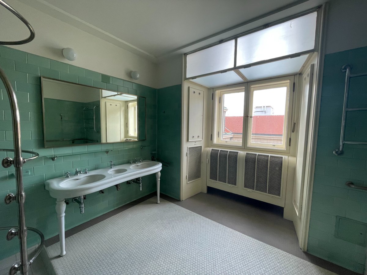 Rob Cameron tweet media