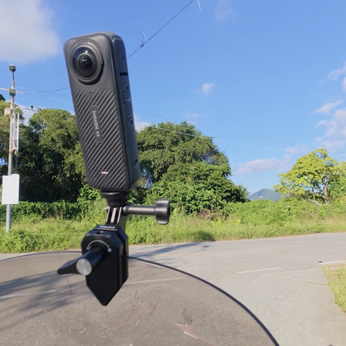 maectech's tweet image. Capture stable motorcycle footage with the Maectech Motorcycle Windshield Clip Camera Mount.

👉 bit.ly/48Y4qBC

#maectech #motovlog #motorcycle #insta360x5 #gopro