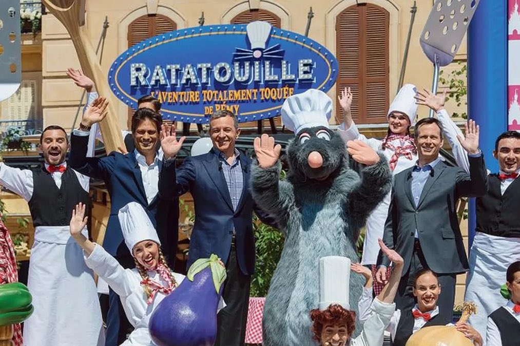 DLP World tweet media