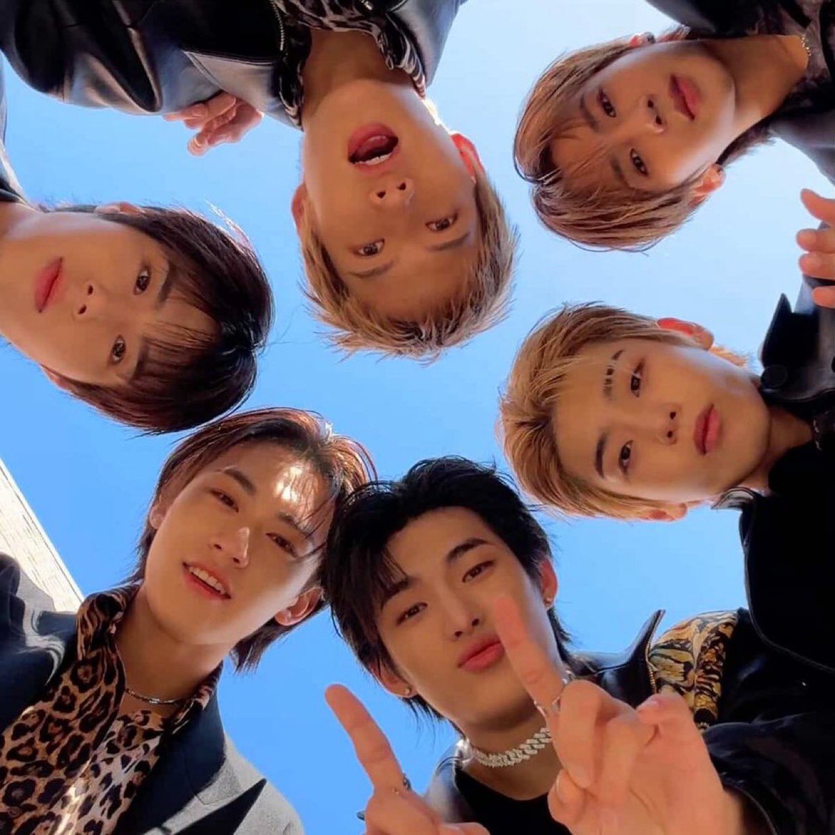 𝚗𝚎𝚢𝚜𝚒⁸² ❄️ 𝚌𝚑𝚘𝚓𝚘𝚘𝚗𝚣 🧸 ~ 𝚒𝚕𝚕𝚒𝚎𝚜 tweet media